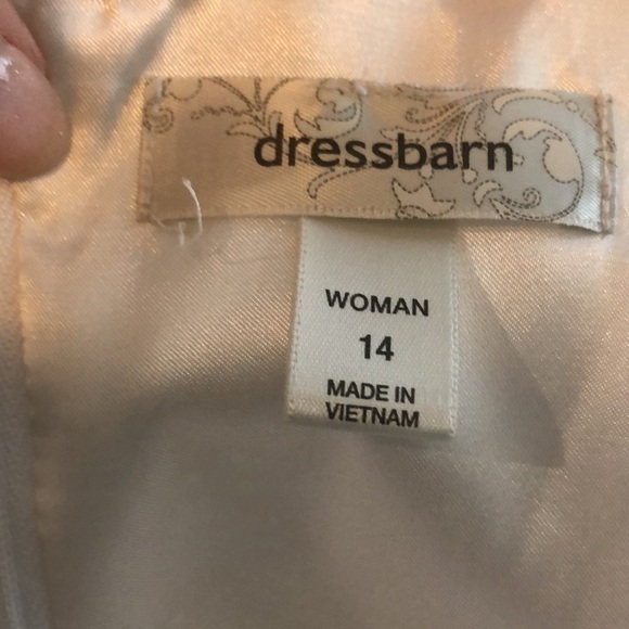 Dress Barn white eyelet, surplice front dress w/ruffle on one shoulder. Size 14 - Picture 9 of 11